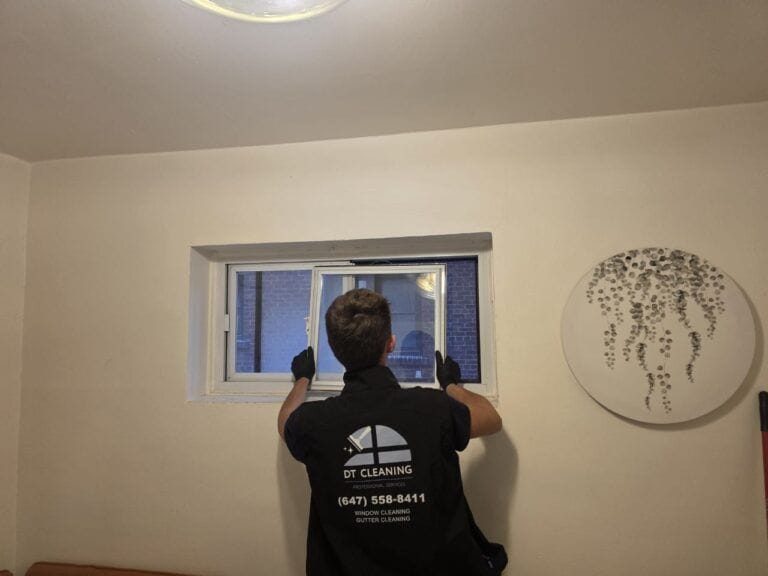 4-Storey Commercial Window Cleaning in Mid-Town Toronto: 150-Window Job