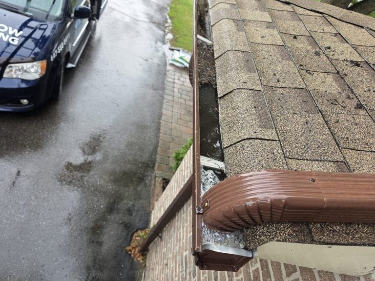 Gutter Cleaning in Richmond Hill: A Rain-Day Overflow Case